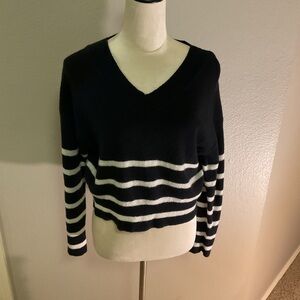 Abercrombie & Fitch V Neck Wool Sweater size S